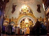 В кафедральном соборе Святого Николая и Богоявления Санкт-Петербурга сегодня был отслужен поминальный молебен в память о погибших