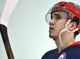 Защитник "Автомобилиста" Никита Трямкин нынешний сезон продолжит в системе клуба НХЛ "Ванкувер Кэнакс", сообщается на официальном сайте екатеринбургской команды