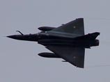 Два французских истребителя Mirage 2000 вылетали на перехват двух российских тяжелых бомбардировщиков Ту-160, пролетавших недалеко от побережья Франции Два французских истребителя Mirage 2000 вылетали на перехват двух российских тяжелых бомбардировщиков Ту-160, пролетавших недалеко от побережья Франции