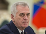 Президент Сербии поблагодарил Россию за непризнание резни в Сребренице
геноцидом и пообещал не вступать ни с кем в военные союзы Президент Сербии поблагодарил Россию за непризнание резни в Сребренице
геноцидом и пообещал не вступать ни с кем в военные союзы