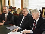 Зюганов не хочет отчитываться перед единороссами о своей встрече с американским послом Теффтом Зюганов не хочет отчитываться перед единороссами о своей встрече с американским послом Теффтом