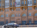 "Госдепартамент США передал российским властям всю информацию, имеющую отношение к этому делу", - заявил пресс-атташе посольства США в РФ