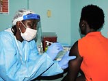 Россия профинансировала проведение полевых испытаний отечественной вакцины против лихорадки Эбола на территории Гвинеи, а также вакцинацию первых двух тысяч жителей этой африканской страны
