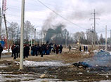 В Тульской области произошло ЧП: в поселке Плеханово несколько сотен домов остались без газа. Это стало причиной другого инцидента - местная цыганская диаспора устроила бунт, в котором, по разным данным, участвовали от 100 до 300 человек