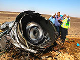 Напомним, авиалайнер А321 авиакомпании "Когалымавиа", выполнявший рейс из египетского Шарм-эш-Шейха в Санкт-Петербург, потерпел катастрофу 31 октября на севере Синайского полуострова вскоре после взлета