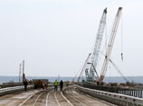 Глава государства ознакомится с ходом строительства моста через Керченский пролив на острове Тузла