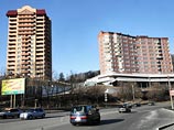 В Находке директора школы, в кабинете которого "дембель" убил девочку 37-ю ударами ножа, обвиняют в халатности В Находке директора школы, в кабинете которого "дембель" убил девочку 37-ю ударами ножа, обвиняют в халатности