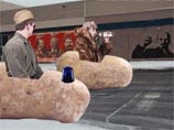 Ушанки, мигалки и погоня на картофелинах: канадцы сняли рекламу выдуманной водки (ВИДЕО) Ушанки, мигалки и погоня на картофелинах: канадцы сняли рекламу выдуманной водки (ВИДЕО)
