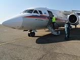 Первым на восстановленную взлетно-посадочную полосу (ВПП) утром в понедельник приземлился самолет Ан-148 МЧС РФ, после чего в аэропорту началась регистрация на пассажирские рейсы