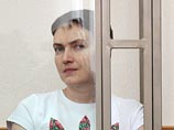По сообщению "Радио Балтика", в 50 метрах от сторонников Савченко начали одиночные пикеты активисты "Народно-освободительного движения" (НОД), двух митингующих мужчину и женщину задержали за нарушение правил проведения пикета