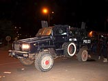 Вооруженные люди напали на отель Nord-Sud, в котором располагается база ЕС по подготовке малийской армии. По словам свидетеля, четверо боевиков пытались прорваться через вход здания, однако охранники открыли огонь