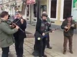 Гребенщиков исполнил в центре Оренбурга песню "Собачий вальс" (ВИДЕО) Гребенщиков исполнил в центре Оренбурга песню "Собачий вальс" (ВИДЕО)