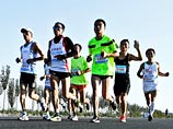 Курьезный случай произошел в Китае, где участники марафонского забега ели мыло, думая, что это энергетические батончики