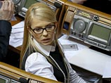 Лидер украинской партии "Батькивщина" Юлия Тимошенко заявила, что договоренность о передаче Украине военнослужащей Надежды Савченко