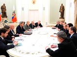 Замглавы МИД РФ рассказал, что было в чемодане Керри, когда тот приехал на переговоры с Путиным Замглавы МИД РФ рассказал, что было в чемодане Керри, когда тот приехал на переговоры с Путиным