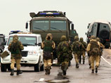 Террористическая организация "Исламское государство" (ДАИШ), запрещенная в России, взяла на себя ответственность за подрыв полицейских автомобилей в Дагестане