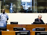 Воислав Шешель добровольно сдался Гаагскому трибуналу 24 февраля 2003 года. Выдвинутые против него обвинения сводятся к ряду стандартных формулировок, применяемых в практике МТБЮ