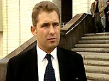 Как заявил его адвокат Павел Астахов, в ближайшие дни дело будет представлено прокурору для утверждения обвинительного заключения, а до 28 сентября оно должно быть направлено в суд Как заявил его адвокат Павел Астахов, в ближайшие дни дело будет представлено прокурору для утверждения обвинительного заключения, а до 28 сентября оно должно быть направлено в суд