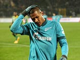 Саломон Рондон заявил, что фанаты "Зенита" называли его обезьяной Саломон Рондон заявил, что фанаты "Зенита" называли его обезьяной