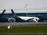 Брюссельский аэропорт "Завентем", закрытый после теракта в зале вылета 22 марта, частично возобновляет работу в воскресенье утром. Из аэропорта будут отправлены три рейса авиакомпании Brussels Airlines - в Фаро, Афины и Турин Брюссельский аэропорт "Завентем", закрытый после теракта в зале вылета 22 марта, частично возобновляет работу в воскресенье утром. Из аэропорта будут отправлены три рейса авиакомпании Brussels Airlines - в Фаро, Афины и Турин