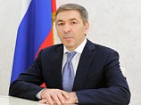 В Элисту срочно прибыл глава правительства Республики Дагестан Абдусамад Гамидов. Он принес извинения народу Калмыкии за акт вандализма, совершенный дагестанцем В Элисту срочно прибыл глава правительства Республики Дагестан Абдусамад Гамидов. Он принес извинения народу Калмыкии за акт вандализма, совершенный дагестанцем