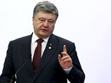 Президент Украины Петр Порошенко заявил, что его слова о гибридной войне на страницах New York Times не так поняли