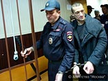 Художник Павленский пожаловался в Страсбург на свой арест за поджог двери здания ФСБ Художник Павленский пожаловался в Страсбург на свой арест за поджог двери здания ФСБ