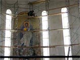 На фасаде строящегося сахалинского православного собора установили самое большое в мире мозаичное панно