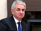 Глава Абхазии призвал к мирному разрешению церковного конфликта в республике