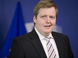 Премьер-министр Исландии Сигмундюр Гуннлейгссон, чье имя фигурирует в "Панамских документах", посвященных офшорным компаниям, заявил, что не покинет свой пост, а лишь на время отойдет от дел