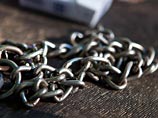 В Дагестане следователи начали проверку в отношении родственников девочки, заковавших ее в кандалы "за аморальное поведение" В Дагестане следователи начали проверку в отношении родственников девочки, заковавших ее в кандалы "за аморальное поведение"