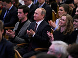 Путин вместе с инвесторами из Германии посетил концерт симфонического оркестра Путин вместе с инвесторами из Германии посетил концерт симфонического оркестра