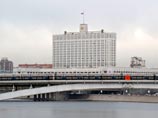 Правительство в субботу внесло в Госдуму законопроект, который позволит регионам самостоятельно объявлять дороги платными - временно Правительство в субботу внесло в Госдуму законопроект, который позволит регионам самостоятельно объявлять дороги платными - временно