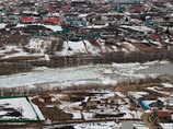 В Новосибирской области река Уй затопила дорогу В Новосибирской области река Уй затопила дорогу