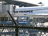 Это был первый полет французского Concorde после того, как один из них разбился 25 июля. В результате трагедии погибли 113 человек Это был первый полет французского Concorde после того, как один из них разбился 25 июля. В результате трагедии погибли 113 человек