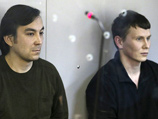 Ранее, 18 апреля, в Киеве Александров и Ерофеев были признаны виновными в ведении агрессивной войны, участии в террористической организации и совершении террористического акта, повлекшее смерть человека. Ранее, 18 апреля, в Киеве Александров и Ерофеев были признаны виновными в ведении агрессивной войны, участии в террористической организации и совершении террористического акта, повлекшее смерть человека.
