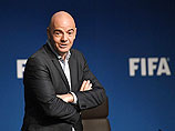 Президент ФИФА поспорил с Мутко о том, кто будет лучше говорить по-русски Президент ФИФА поспорил с Мутко о том, кто будет лучше говорить по-русски