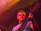 В связи с кончиной бас-гитариста группы "Любэ" Павла Усанова следствие переквалифицировало действия обвиняемого в его избиении на более тяжкую статью
