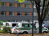 Полицейские арестовали двоих уроженцев ФРГ, которых подозревают в совершении террористического акта. Предполагается, что за взрывом стояли двое 16-летних салафитов Полицейские арестовали двоих уроженцев ФРГ, которых подозревают в совершении террористического акта. Предполагается, что за взрывом стояли двое 16-летних салафитов