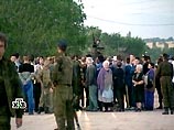 Македонские демонстранты не выпустили албанских боевиков из Арачиново