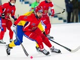 Четырехкратный чемпион мира в составе сборной России по хоккею с мячом Алан Джусоев стал игроком "Сандвикена", сообщается на официальном сайте шведской команды