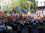 Антиправительственный митинг в Кишиневе обернулся столкновениями с полицией