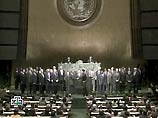 Кофи Аннан останется на посту генерального секретаря ООН на второй срок
