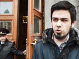 Центральный районный суд Новосибирска в пятницу оштрафовал на 20 тысяч рублей идеолога "Монстрации" Артема Лоскутова, признав его организатором несанкционированного первомайского шествия, передает ТАСС из зала суда