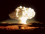 Напомним, что КНДР проводила ядерные испытания уже четыре раза. Первое - в 2006 году, второе и третье - в 2009 и 2013 годах. В январе 2016 года в Пхеньяне заявили о проведении четвертого по счету испытания ядерного оружия - страна объявила, что испытала водородную бомбу