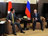 Премьер-министр Японии Синдзо Абэ после прошедших 6 мая в закрытом режиме переговоров в Сочи с президентом РФ Владимиром Путиным заявил о прорыве в решении проблемы Курильских островов