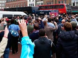 Фанаты "Вест Хэма" атаковали автобус с игроками "Манчестер Юнайтед"