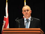 Премьера Новой Зеландии, отказавшегося извиниться за свои слова  об "офшоргейте", выгнали из парламента (ВИДЕО)
