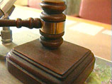 На Украине судят судью, обвиняемого в изнасиловании адвоката в своем кабинете На Украине судят судью, обвиняемого в изнасиловании адвоката в своем кабинете