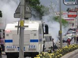 Автомобиль взорвался возле казармы в Стамбуле, есть раненые Автомобиль взорвался возле казармы в Стамбуле, есть раненые